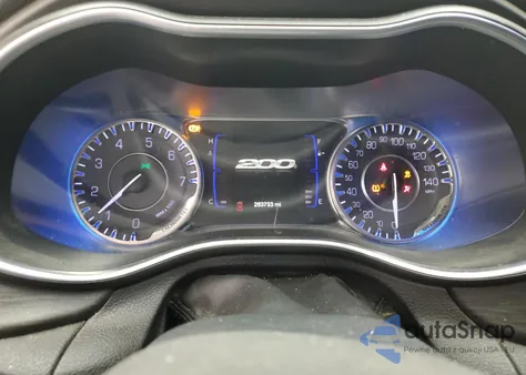 2016 Chrysler 200 Limited из США, поврежденный, VIN 1C3CCCAG1GN173853